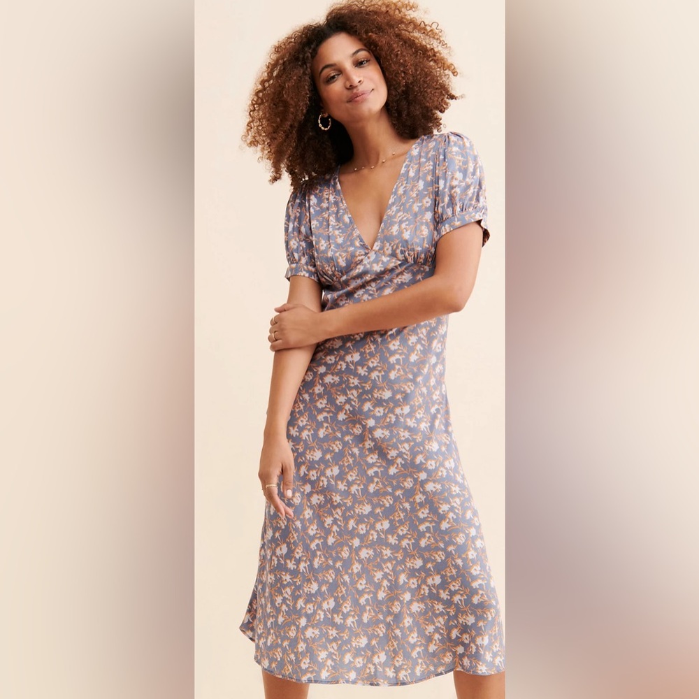 Jen’s Pirate Booty Floral V-Neck Dress